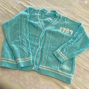 Taylor Swift Version 1989 Chunky Knit Long Sleeve Cardigan Oversized Medium NWT